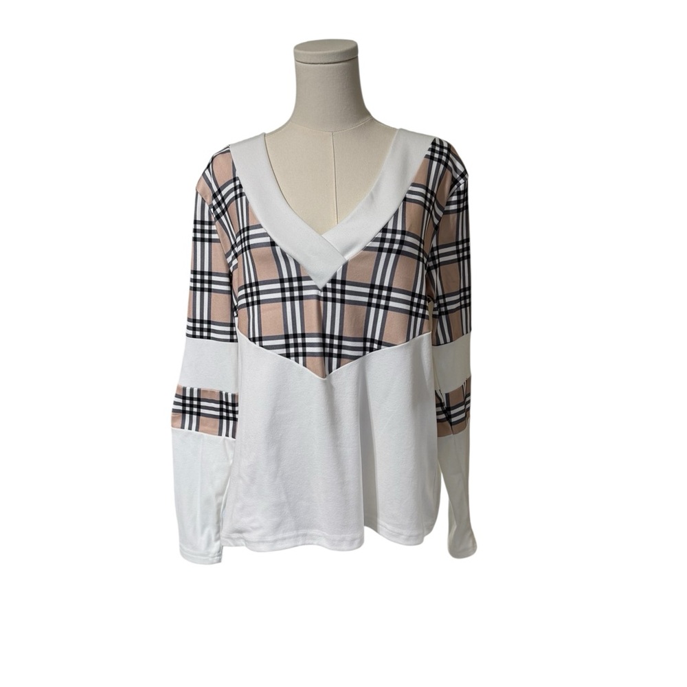 Chicme Plaid V‎ Neck Top SZ MED NWOT